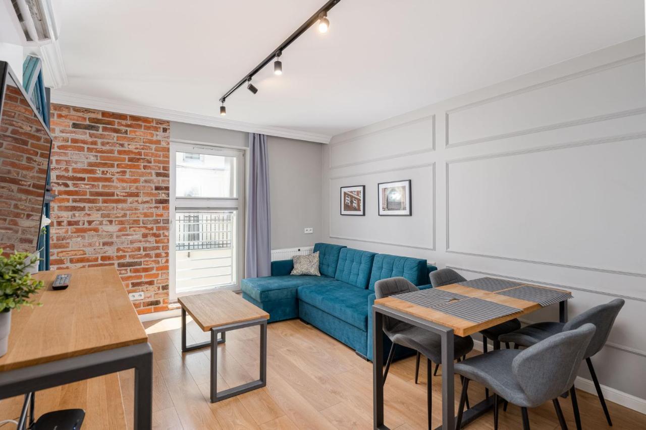 Saint Florian'S Suites - Old Town Luxury Apartments - By Upstairs Krakow Bagian luar foto