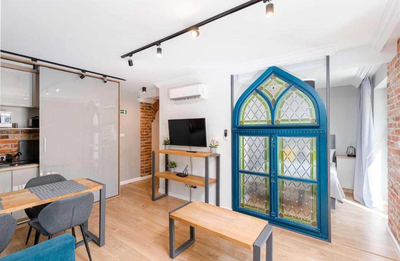 Saint Florian'S Suites - Old Town Luxury Apartments - By Upstairs Krakow Bagian luar foto