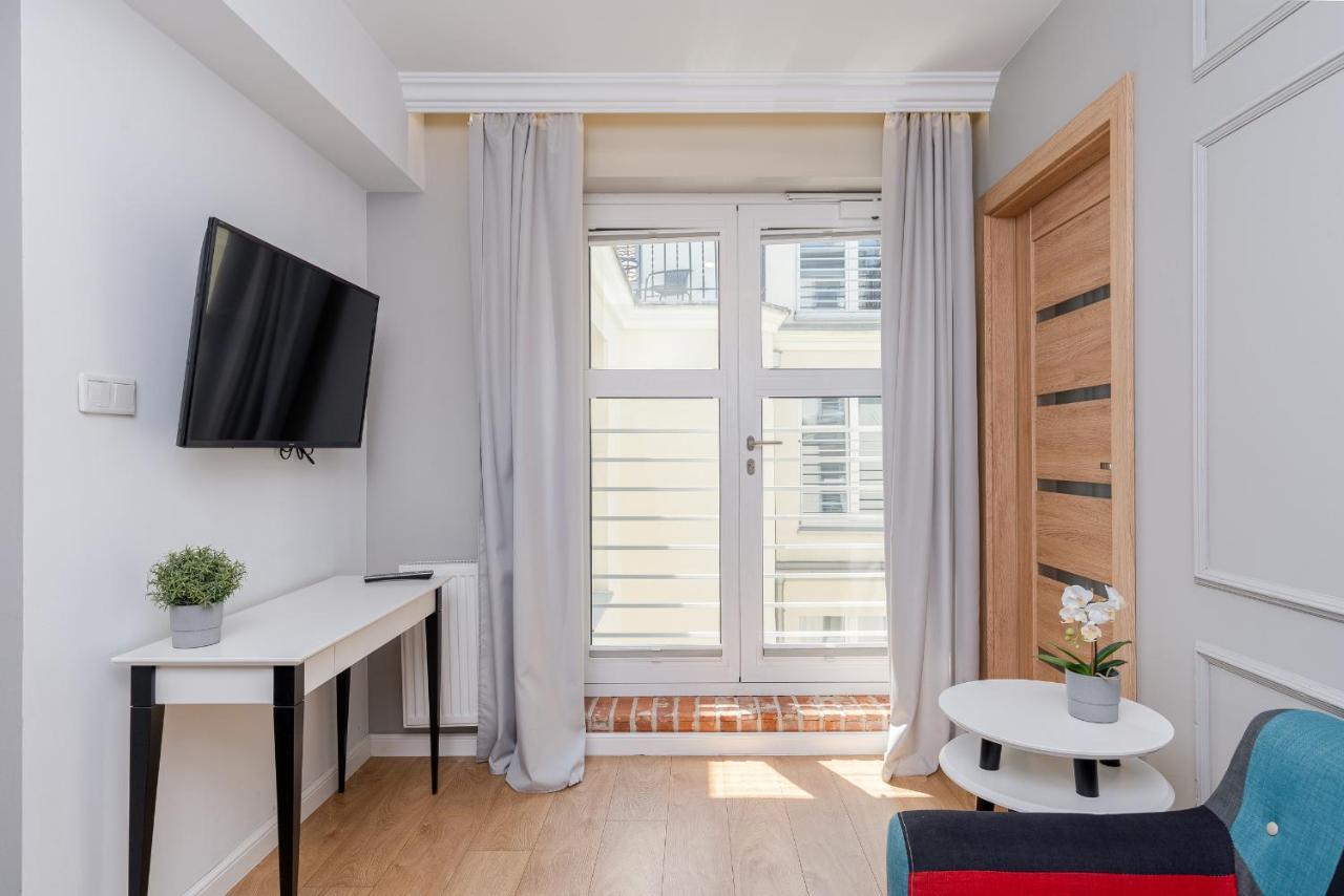 Saint Florian'S Suites - Old Town Luxury Apartments - By Upstairs Krakow Bagian luar foto