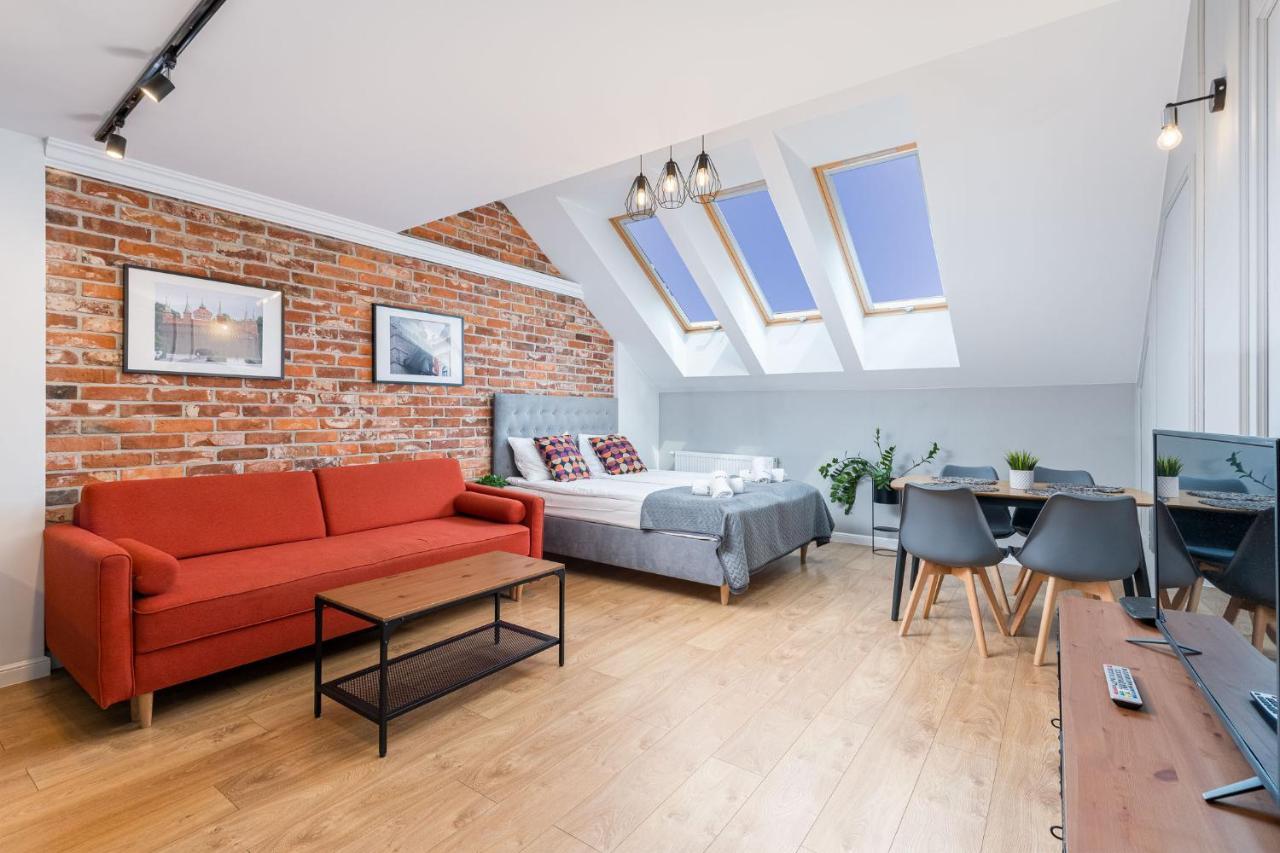Saint Florian'S Suites - Old Town Luxury Apartments - By Upstairs Krakow Bagian luar foto