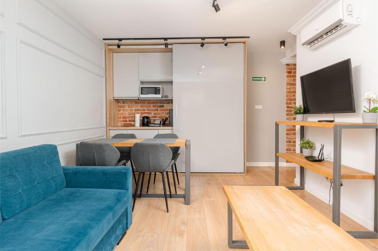 Saint Florian'S Suites - Old Town Luxury Apartments - By Upstairs Krakow Bagian luar foto