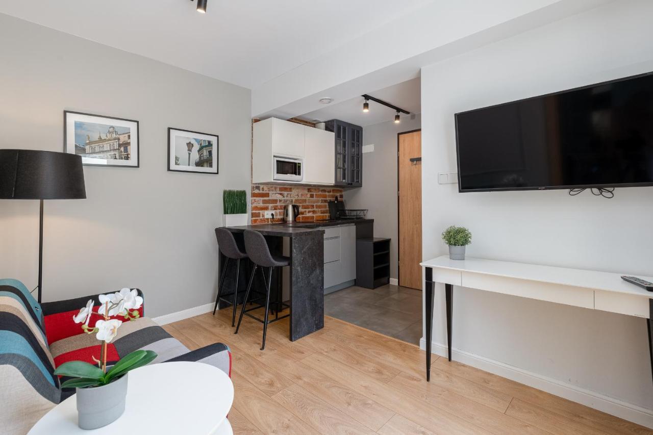 Saint Florian'S Suites - Old Town Luxury Apartments - By Upstairs Krakow Bagian luar foto